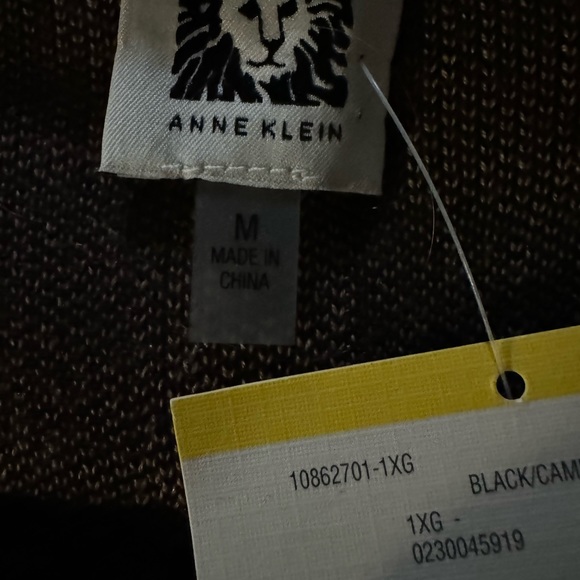 Anne Klein Black & Tan (Camel) plaid long cardigan - Picture 3 of 3